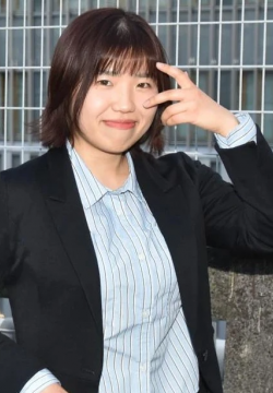 Individu_F7ajROiAt9H0QW8